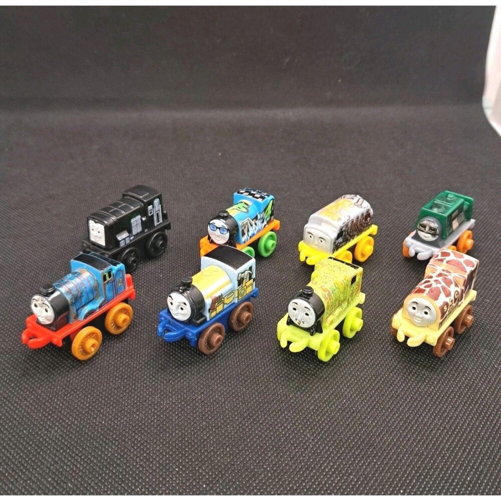 Thomas & Friends Minis Lot of 8 Thomas Diesel Gordon Henry Samson Ben 2" Trains